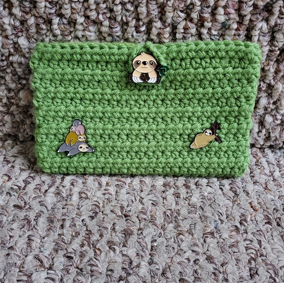 Hand Crafted Handbags - 🛍Green Crocheted Sloth Pins Bag